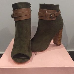 #Heels #DarkGreen #Fab #neverused